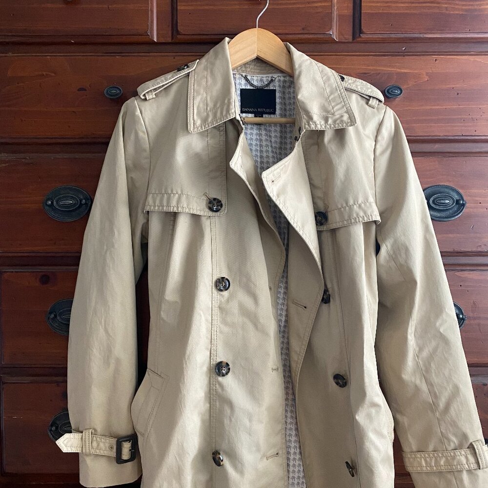 Banana RepublicTrench Coat 🧥 Water Resistant